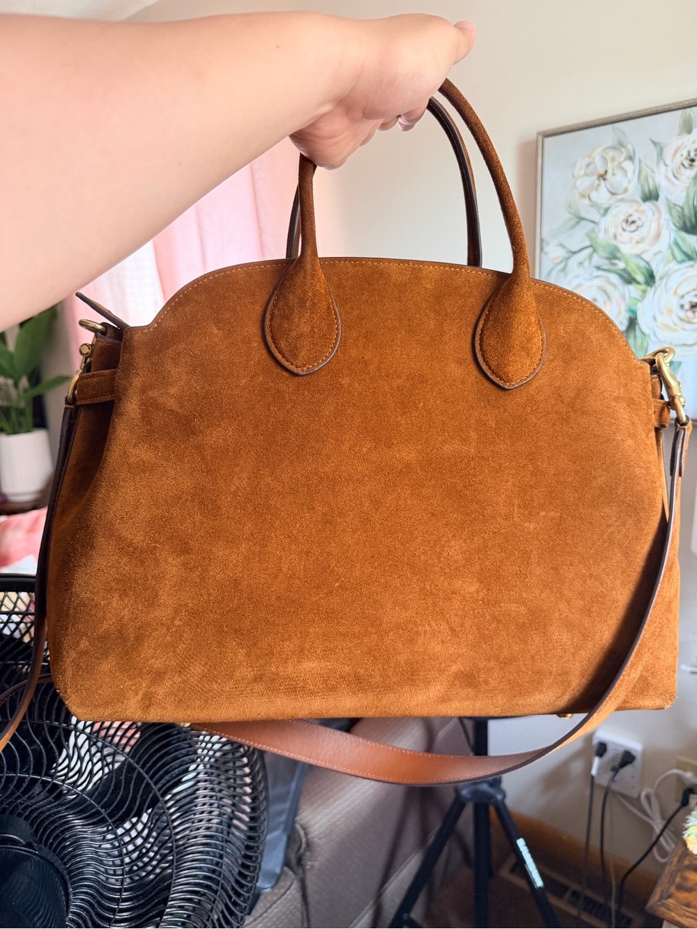 Coach empire carryall 40 Suede with Leather Tag (Fall bag πππ)! - Picture 4 of 12